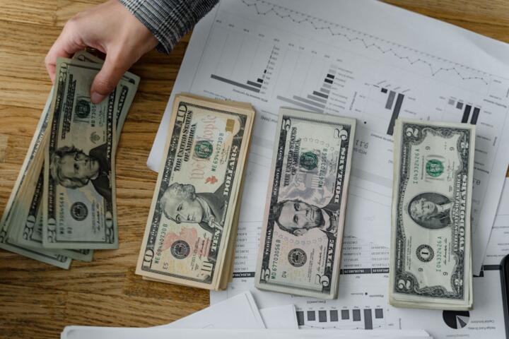 Top Passive Income Ideas to Build Wealth This Year